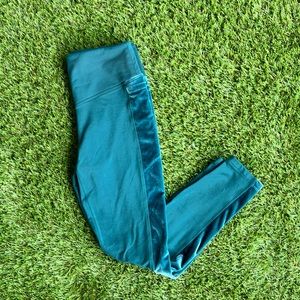VS PINK green fleece lined leggings